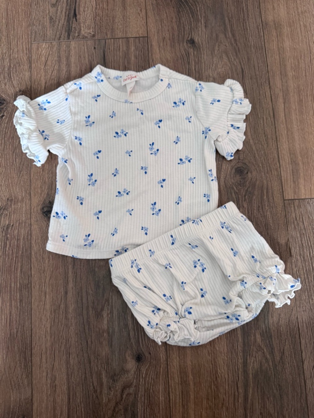 Cat & Jack White Ribbed Baby Short Set with Blue Floral Accents 12m